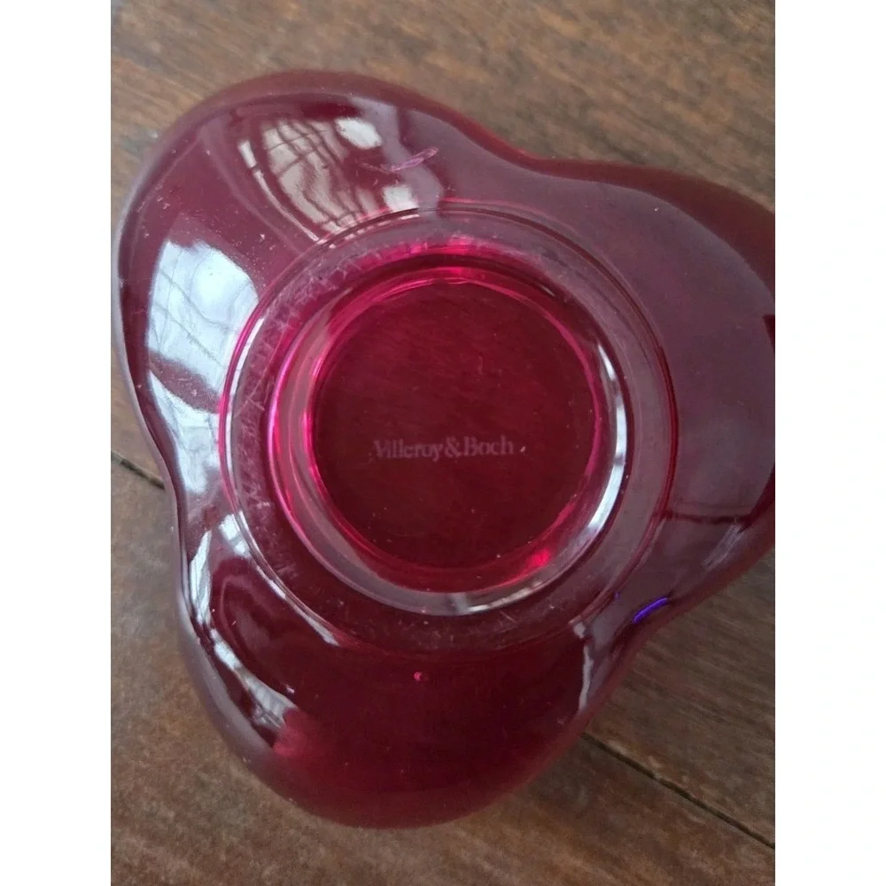 Pair Villeroy & Boch - Clover Trefoil Red Glass Votive Tea‎ Light Candle Holder